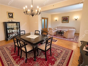 Apartament cu 3 camere la vila 115 mp utili langa Parcul Sub Arini - imagine 2