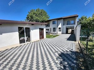 De inchiriat casa ultramoderna cu 4 camere 3 bai si dressing in Sibiu - imagine 10