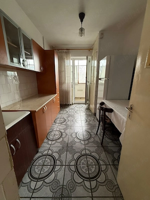 Apartament 3 camere decomandat două balcoane   Bulevardul București- Ploiești - imagine 7
