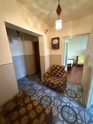 Apartament 3 camere decomandat două balcoane   Bulevardul București- Ploiești - imagine 3