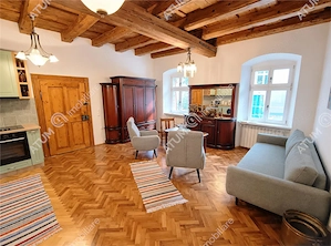 De inchiriat apartament unicat cu 2 camere langa Piata Mare din Sibiu