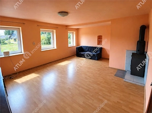 Casa cu 4 camere si 1650 mp teren la doar 30 km distanta de Sibiu - imagine 7
