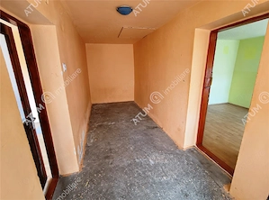 Casa cu 4 camere si 1650 mp teren la doar 30 km distanta de Sibiu - imagine 17