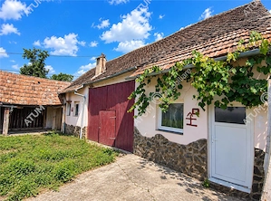 Casa cu 4 camere si 1650 mp teren la doar 30 km distanta de Sibiu - imagine 5