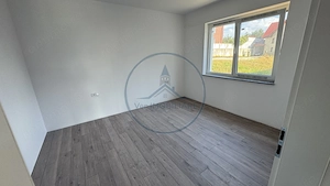  Apartament 2 camere / etaj 1 / loc de parcare si boxa / zona CETATII  - imagine 8