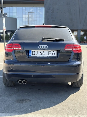 Vând Audi a 3 an 2009 - imagine 2