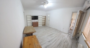 Proprietar | 2 camere renovat, mobilat | Baciului S5 | balcon | AC | lift | 450  neg.
