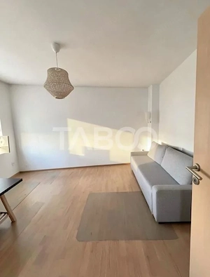 Apartament cu 2 camere de vanzare in zona Ultracentrala 43 mp