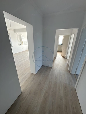  Apartament 3 camere / 2 bai / etaj 2 / parcare + boxa / ZONA CETATII  - imagine 2