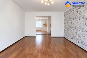 Apartament 4 camere | Etaj 1 | 89 mp | Boxă 10 mp | Parcare - Precista - imagine 3