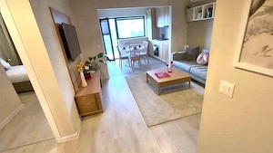  Închiriez Apartament cu 2 camere, Hils Republica, terasă generoasă