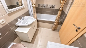 Apartament 2 camere | Avantgarden Tractoru Coresi | Parcare + boxa - imagine 12