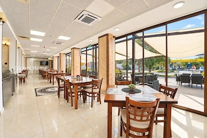 COMPLEX HOTELIER & RESTAURANT | VAMA GIURGIU 24 UNIT. DE CAZARE | REST.&CATERING - imagine 8