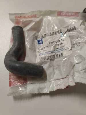 Furtun din cauciuc retur ulei pompă vacuum (către blocul motor, baia de ulei Opel Corsa Tigra Kadett