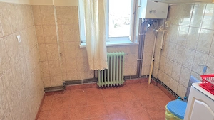 Vand apartament 2 camere in Deva, zona Pescarilor (Kogalniceanu), decomandat,  - imagine 3
