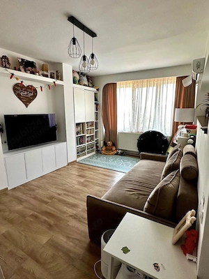 Zona Circumvalatiunii | Apartament 4 camere spatios | Etaj intermediar