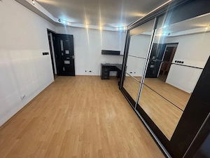 apartament 2 camere decomandat - imagine 3