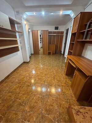 apartament 2 camere decomandat - imagine 5
