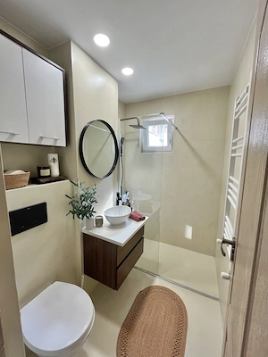 Vand apartament 3 camere 62mp et. 1 - imagine 3