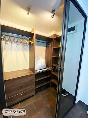 Vanzare Ap. 2 Camere * Vedere Directă La Bd. Unirii. 75 Mp. Totul Nou. - imagine 6