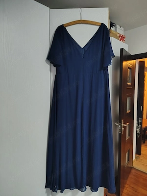 vand rochie   