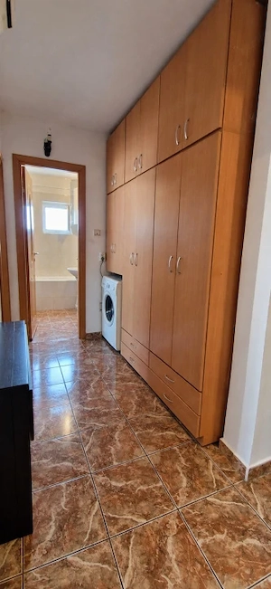 Apartament 3 camere de vânzare în Craiova – Strada Nanterre, zonă centrală - imagine 13