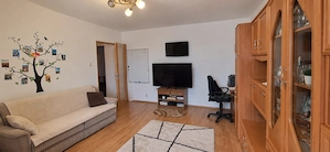 Apartament 3 camere de vânzare în Craiova – Strada Nanterre, zonă centrală - imagine 2