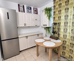 Apartament cu 2 camere, decomandat | 61 mp | 2 balcoane | Primăverii, Botoșani - imagine 6