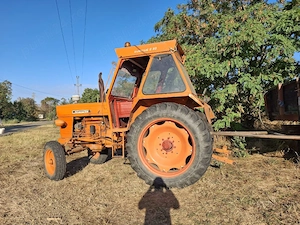 Vând tractor  - imagine 2