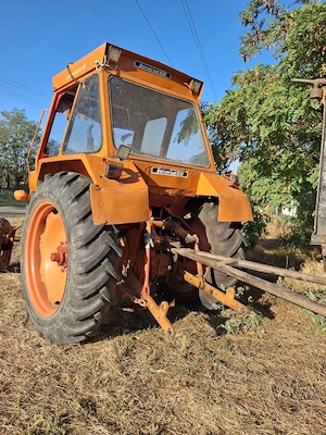 Vând tractor  - imagine 5