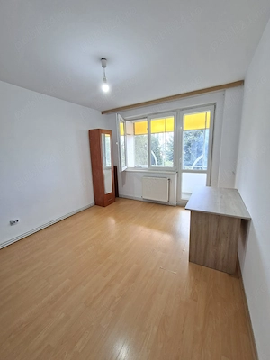 Inchiriez apartament 3 c zona Astra piata disponibil imediat - imagine 4