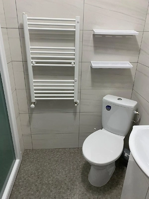 Șagului-Shoping City,Lux, Doar pt 1 Persoana,250 E chirie+70 E Întreținere,Merita Văzuta - imagine 4