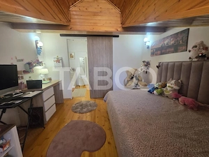 Apartament 2 camere de vanzare la casa 77mp curte si pivnita Sub Arini - imagine 13