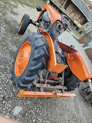 Tractor de vânzare 