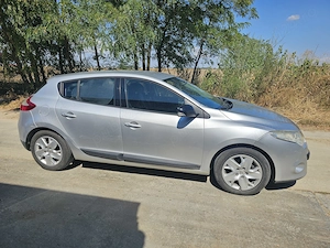 Renault Megane 1.5 diesel 110cp  - imagine 2