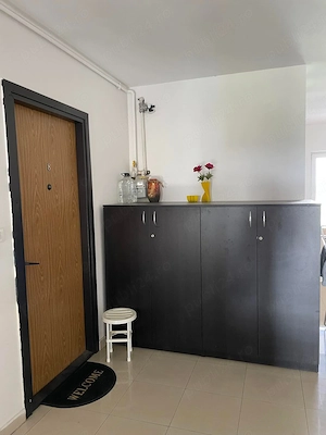 Proprietar  ofer  spre inchiriere un apartament cu 2 camere, decomandat in Giroc, vatra satului .  - imagine 10