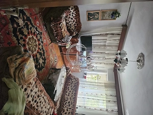 Apartament cu 3 camere zona Centru/Bazar ~ etaj 3 ~ cu imbunatatiri