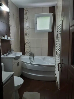 Apartament, luminos si spatios, spre inchiriere, aproape de UMFST - imagine 6
