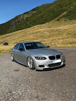 BMW E92 320i | suspensie pneumatica | 2009 | evacuare 335 | pack M | 205k km | faruri custom | navi - imagine 5