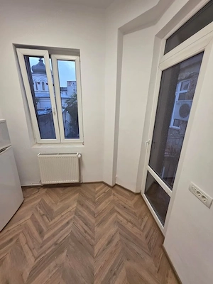 Închiriere 3 camere Unirii, Coposu, etaj 2, centrala, 100 mp, pretabil Birou - imagine 11