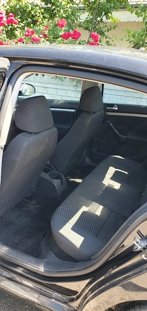 Volkswagen Jetta 2.0 tdi - imagine 2