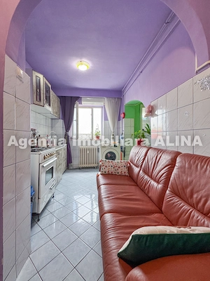 Ap. 2 camere + loc de parcare in Mun. Deva, Jud. HD, zona Gojdu, Al. Pacii, in circuit, 59,4mp. - imagine 2