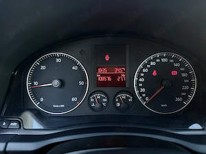 Volkswagen Golf 5 1.9 TDI 2  km reali, stare foarte bună - imagine 9