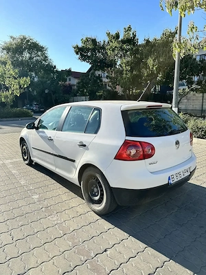 Volkswagen Golf 5 1.9 TDI 2  km reali, stare foarte bună - imagine 6