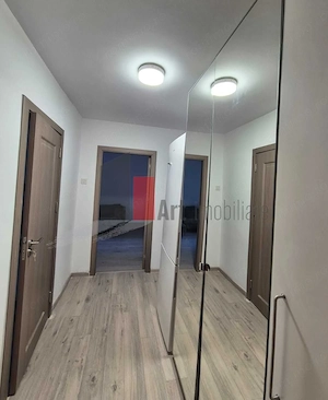 Închiriere apartament 4 camere- zona Politehnicii - imagine 2