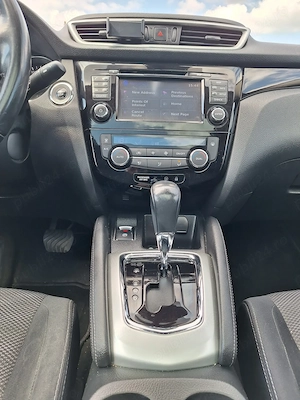 Vand Nissan Qashqai 1.2 benzina, 115 cp, cutie automata  - imagine 6
