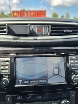 Vand Nissan Qashqai 1.2 benzina, 115 cp, cutie automata  - imagine 8