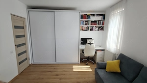 PF Vând apartament 2 camere, decomandat, 51 mp, Baciu - zona Petrom, parcare subterană inclusă