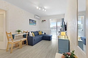 Apartament 2 camere renovat, cu parcare în proprietate   Saturn Saturn   Mangalia  - imagine 4