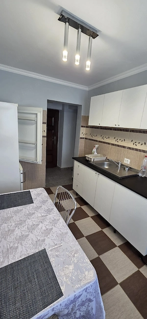 Vand apartament 2 camere Focsani - imagine 3